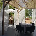 Отель Le Cheval Blanc - Du Der - Logis Жиффомон-Шампобер