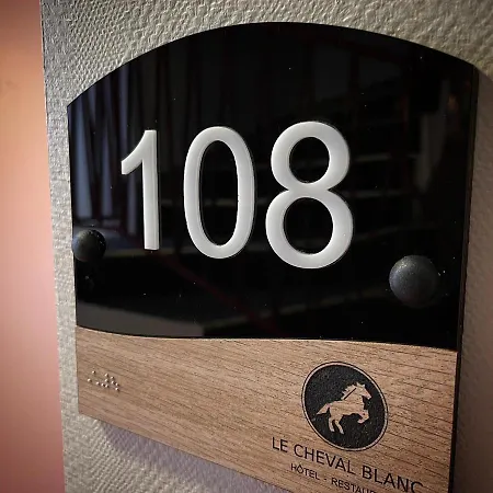 Le Cheval Blanc - Du Der - Logis Hotel Giffaumont-Champaubert