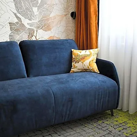 Hotel Le Cheval Blanc - Du Der - Logis Giffaumont-Champaubert
