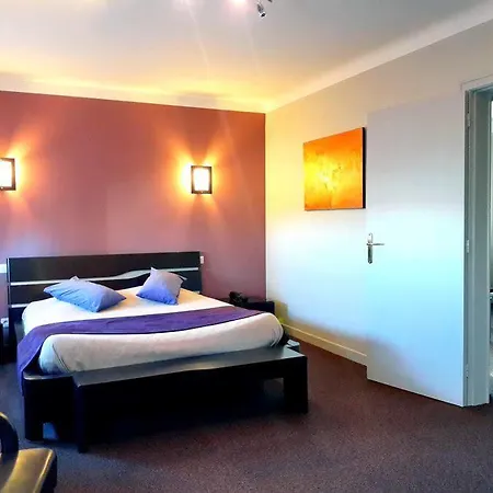 Le Cheval Blanc - Du Der - Logis Hotel Giffaumont-Champaubert