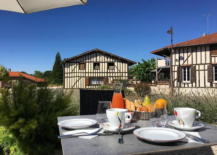 Le Cheval Blanc - Logis Hotel Giffaumont-Champaubert