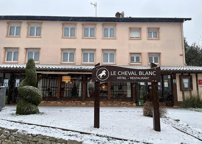 Le Cheval Blanc - Logis 3*