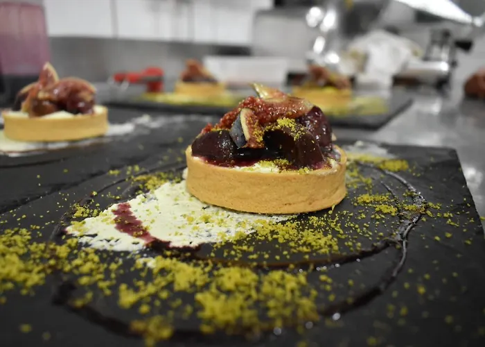 Le Cheval Blanc - Du Der - Logis 호텔 지포몽 샹포베르