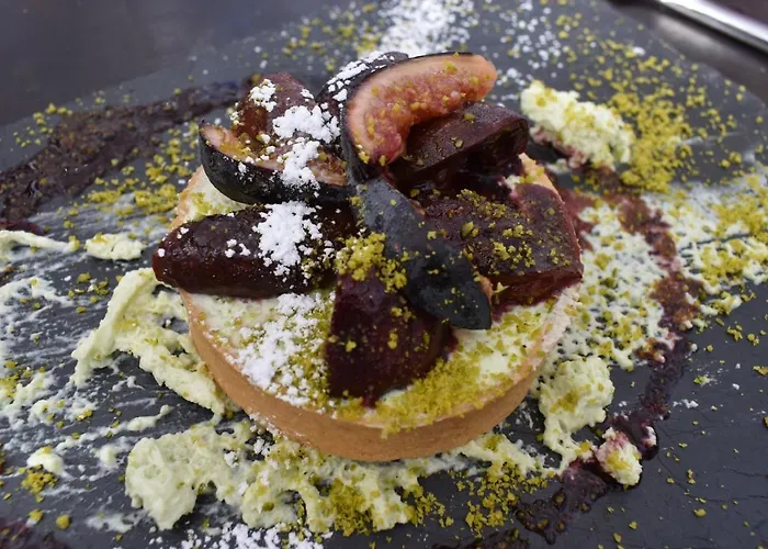 Le Cheval Blanc - Logis Hotel Giffaumont-Champaubert