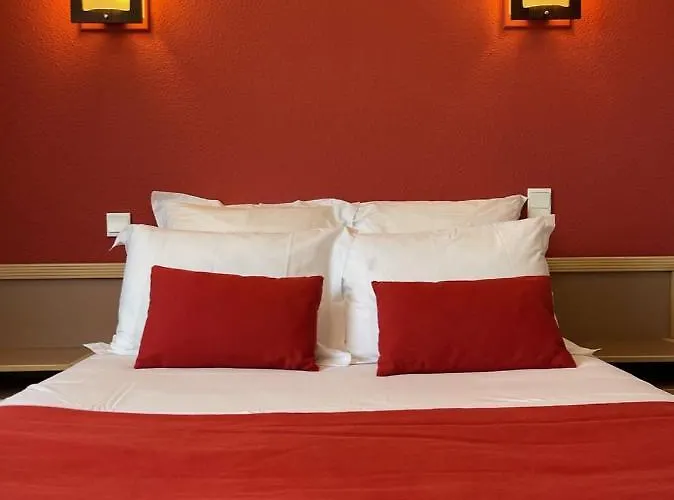 Hotel Le Cheval Blanc - Logis Giffaumont-Champaubert