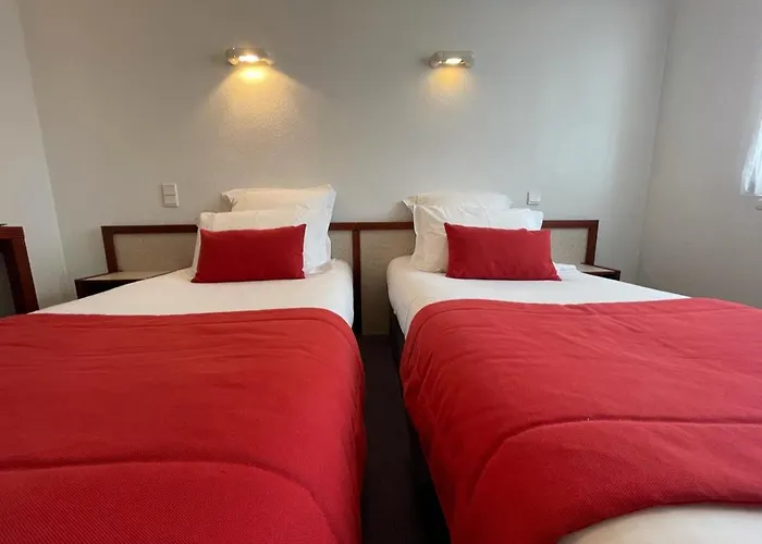 Le Cheval Blanc - Logis 3* Giffaumont-Champaubert