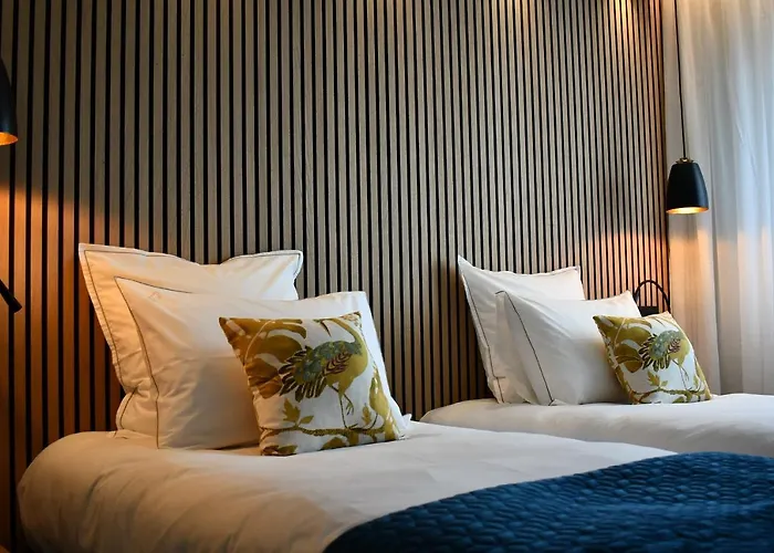 Le Cheval Blanc - Logis Hotel Giffaumont-Champaubert