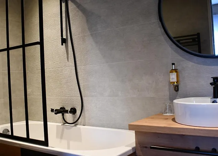 Le Cheval Blanc - Logis Hotel