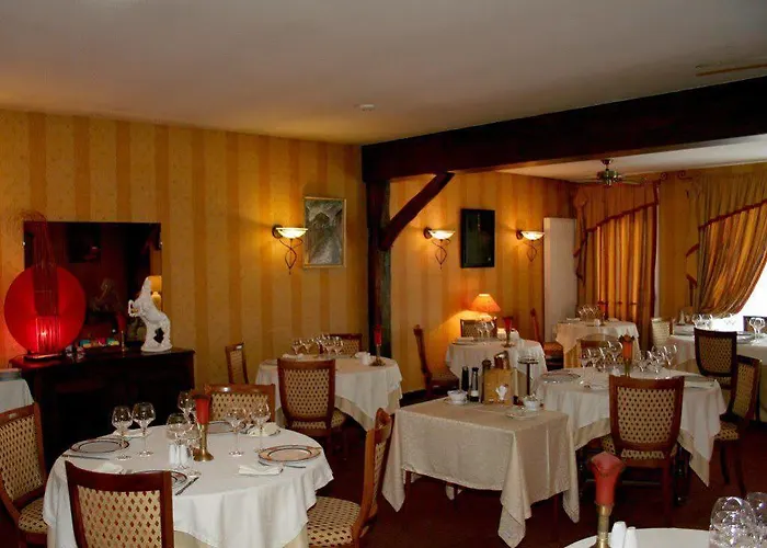 Le Cheval Blanc - Logis Hotel