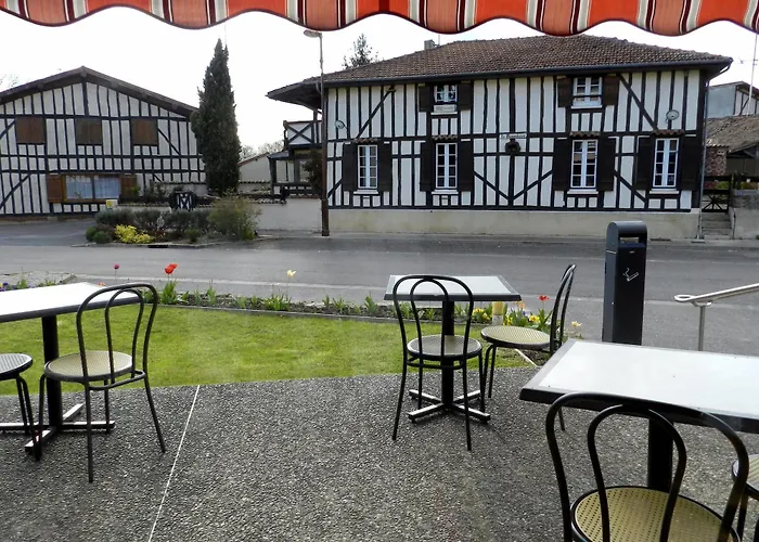 Hotel Le Cheval Blanc - Logis Giffaumont-Champaubert